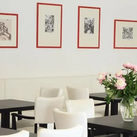 Arkadia 4* ペーチ