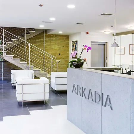 Arkadia 4* ペーチ