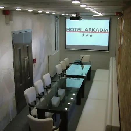فندق Arkadia 4*