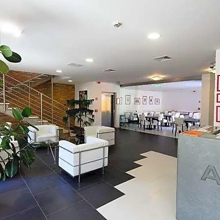 Ξενοδοχείο Arkadia 4*