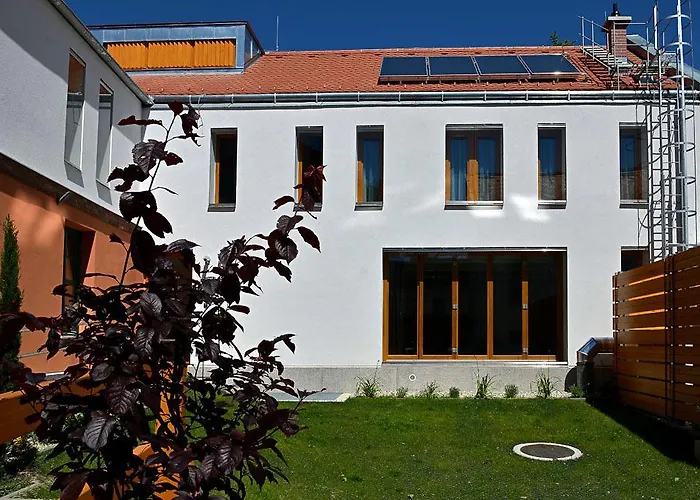 阿卡迪亚酒店 佩奇