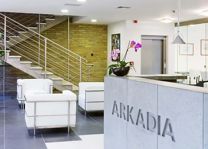 Arkadia 4* 페치