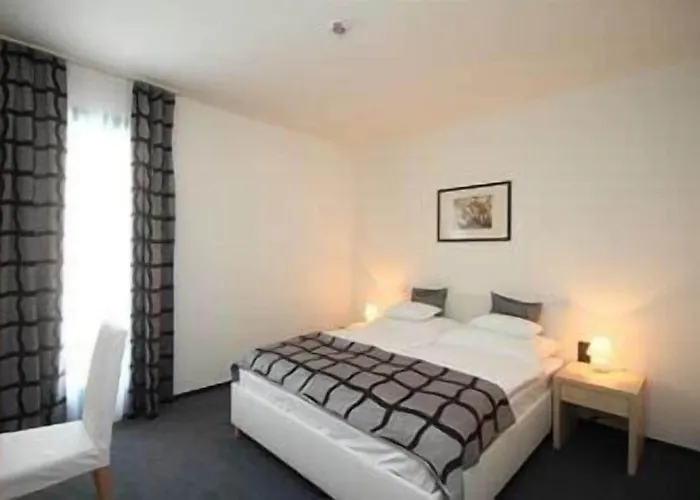 阿卡迪亚酒店 4*